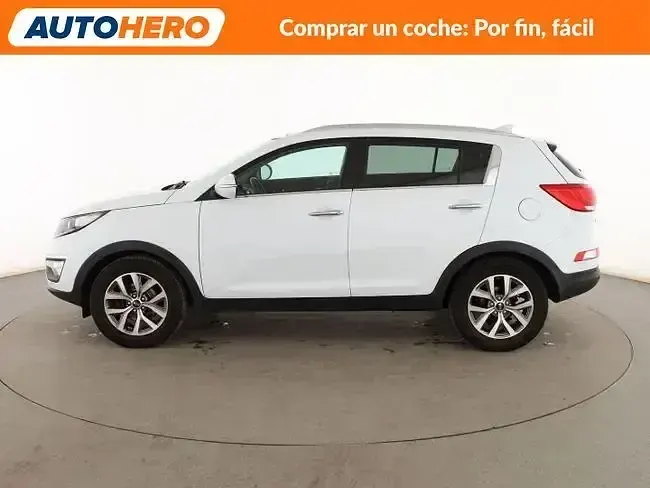Usado Kia Sportage Attract 135 CV (99 kW) 2016 Blanco SUV