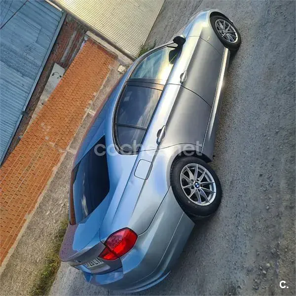Usado BMW 318 Comfort Edition 143 CV (105 kW) 2013 Gris / plata Berlina