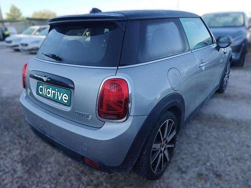 Usado Mini Cooper SE 135 kW (184 CV) 2023 Gris Utilitario