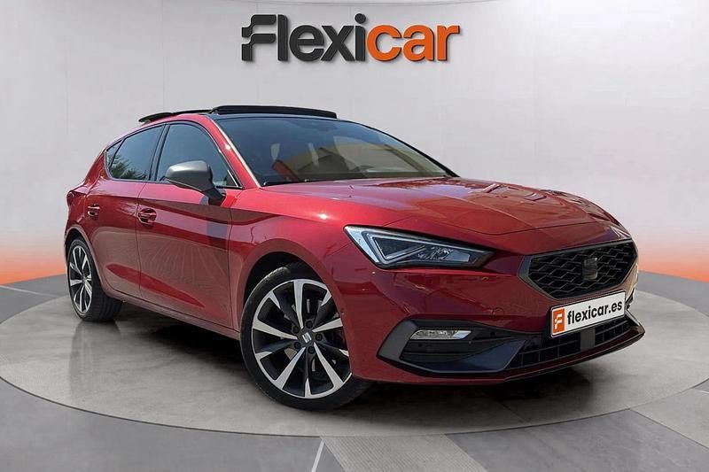 Rojo Usado 2022 Seat Leon FR Berlina | 21.990 € (Un poco caro) - Imagen 1/4