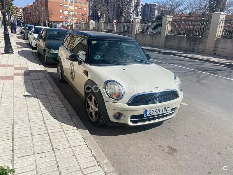Usado Mini Cooper D Clubman 110 CV (80 kW) 2008 Blanco Familiar