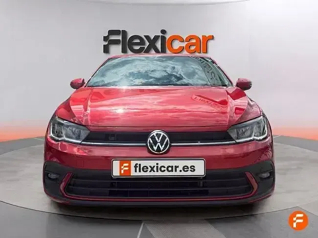 Usado VW Polo Life 95 CV (69 kW) 2022 Rojo Utilitario