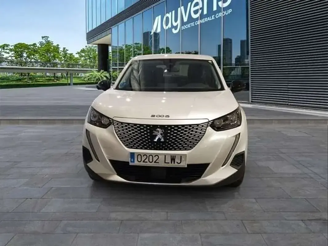 Usado Peugeot e-2008 Active 100 kW (136 CV) 2022 Blanco SUV