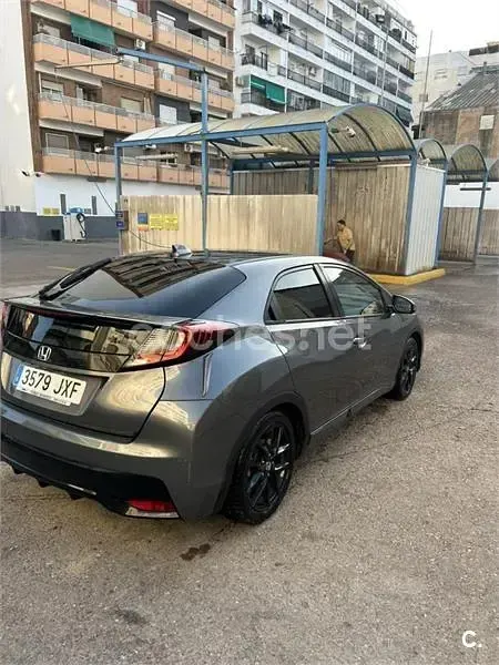 Usado Honda Civic Sport 120 CV (88 kW) 2017 Gris / plata Berlina