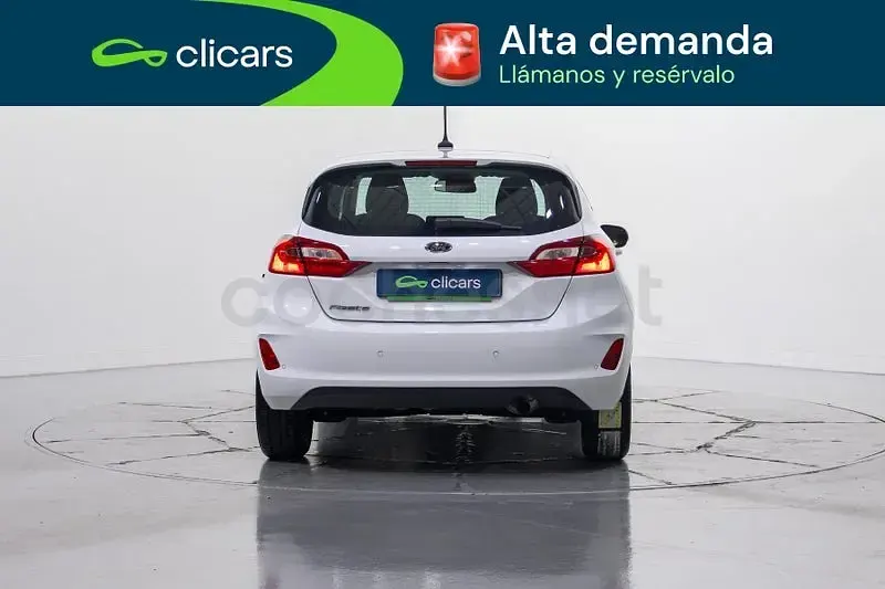 Usado Ford Fiesta Trend 75 CV (55 kW) 2020 Blanco Berlina