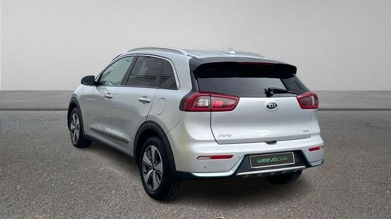 Usado Kia Niro 141 CV (103 kW) 2018 Gris SUV