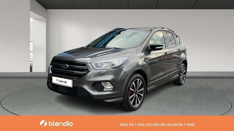 Usado Ford Kuga ST-Line 150 CV (110 kW) 2019 Gris SUV