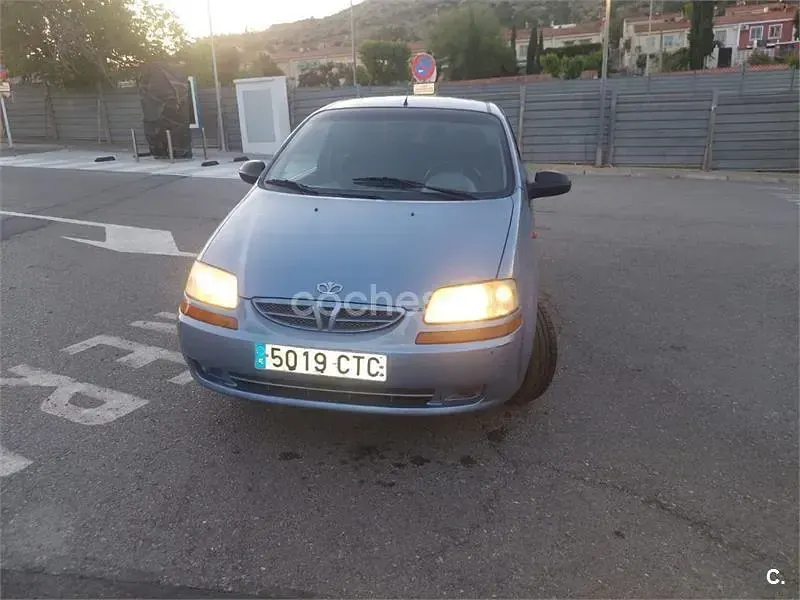 Usado Chevrolet Kalos SE 83 CV (61 kW) 2004 Azul Berlina