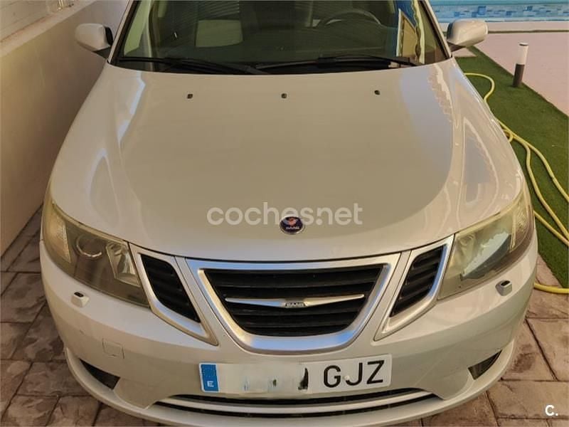 Gris / plata Usado 2008 Saab 9-3 Vector Utilitario | 2700 € (Precio justo) - Imagen 1/4