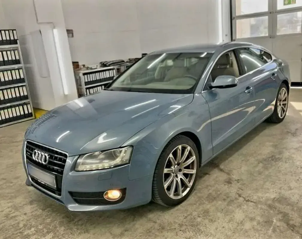 Usado Audi A5 Sportback 241 CV (177 kW) 2011 Azul Utilitario