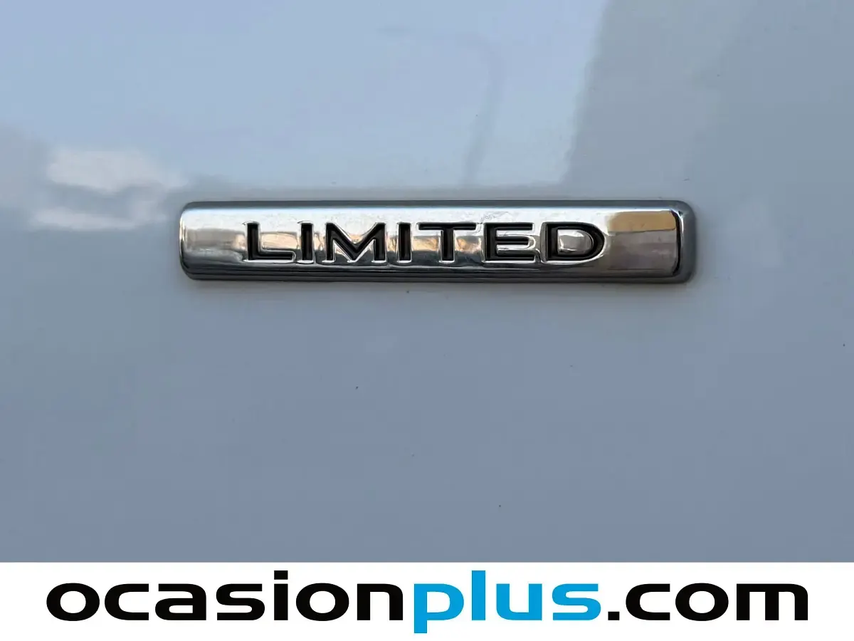 Usado Renault Scénic IV LIMITED 140 CV (102 kW) 2018 Blanco Monovolumen