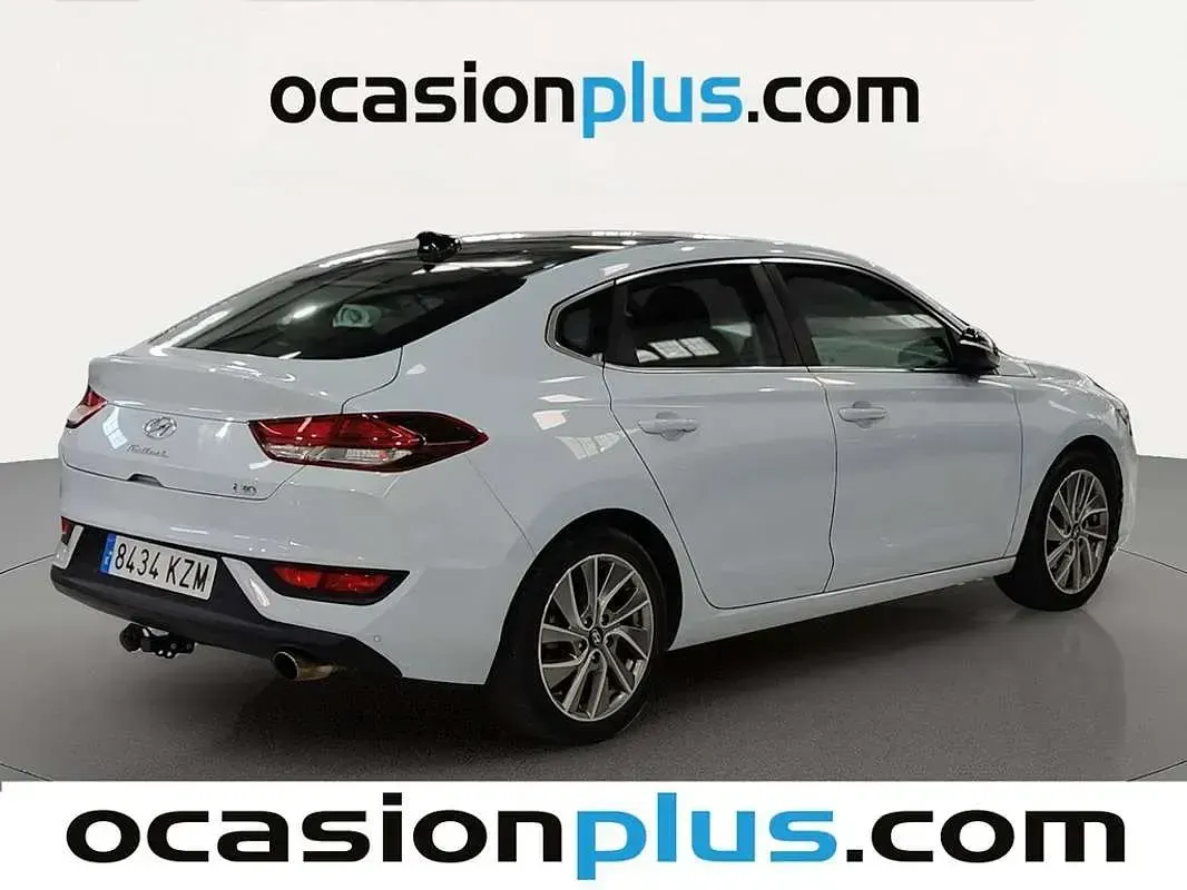 Usado Hyundai i30 120 CV (88 kW) 2019 Azul Utilitario