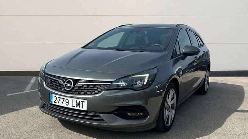 Begagnad Opel Astra Business Elegance 145 HK (106 kW) 2021 Brun Halvkombi