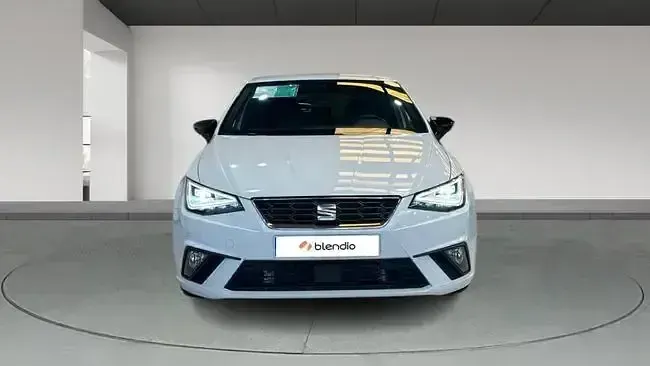 Usado Seat Ibiza FR 150 CV (110 kW) 2024 Blanco Utilitario