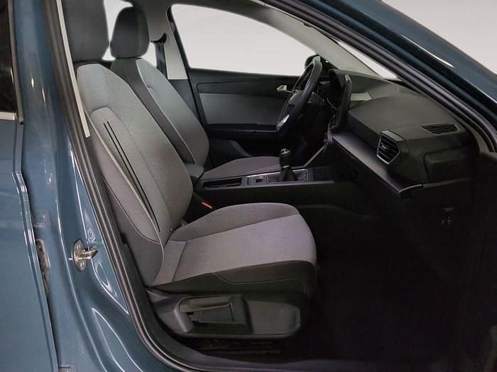 Usado Seat Leon Style 116 CV (85 kW) 2025 Azul