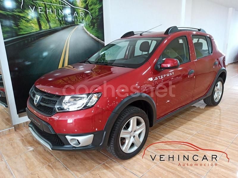 Granate Usado 2016 Dacia Sandero Stepway Berlina | 7995 € (Precio justo) - Imagen 1/4
