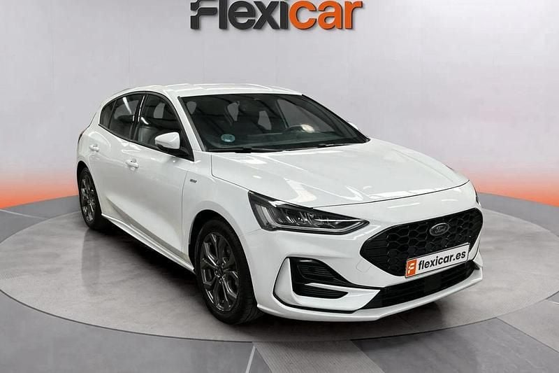 Blanco Usado 2023 Ford Focus ST-Line Utilitario | 15.270 € (Precio justo) - Imagen 1/4