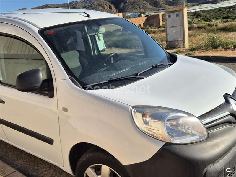 Usado Renault Kangoo 90 CV (66 kW) 2020 Blanco Monovolumen