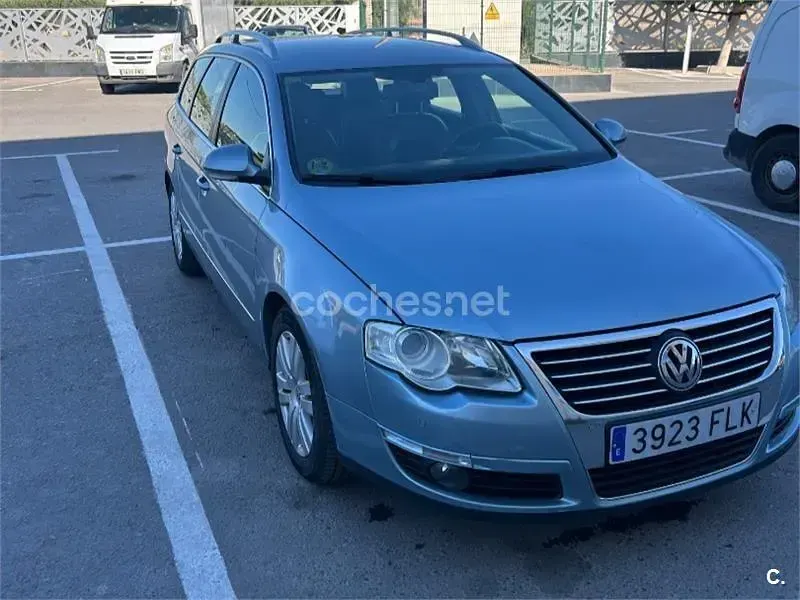 Usado VW Passat Highline 140 CV (102 kW) 2007 Azul Familiar