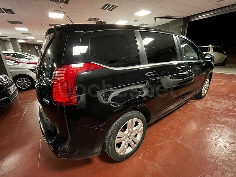 Usado Peugeot 5008 Premium 110 CV (80 kW) 2010 Negro Monovolumen