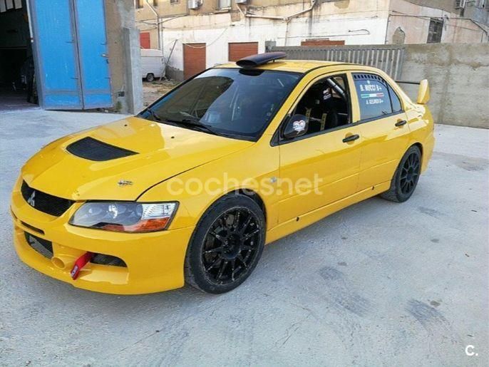 Amarillo Usado 2004 Mitsubishi Lancer Berlina | 10.400 € - Imagen 1/4