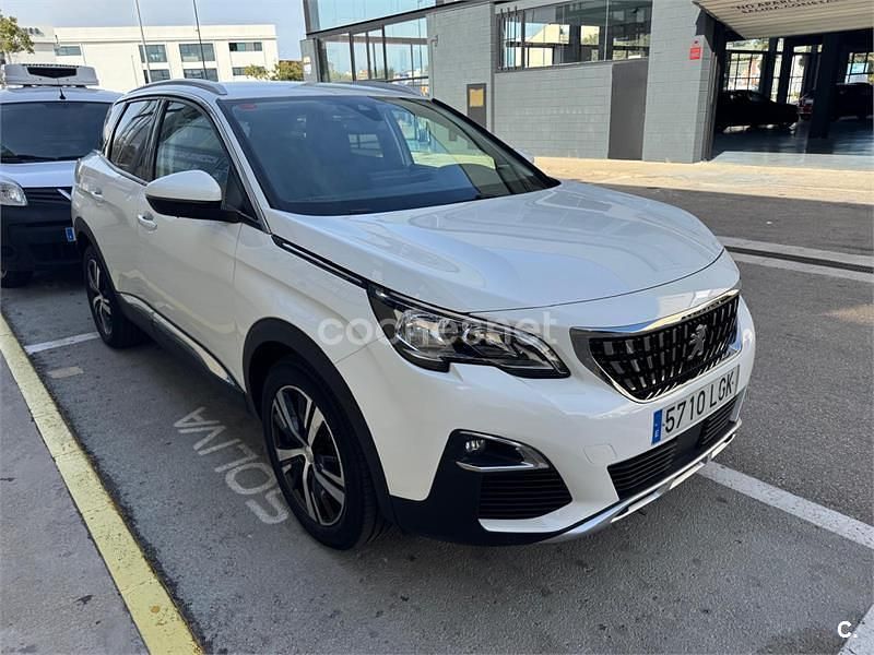 Usado Peugeot 3008 Allure 130 CV (95 kW) 2020 Blanco SUV
