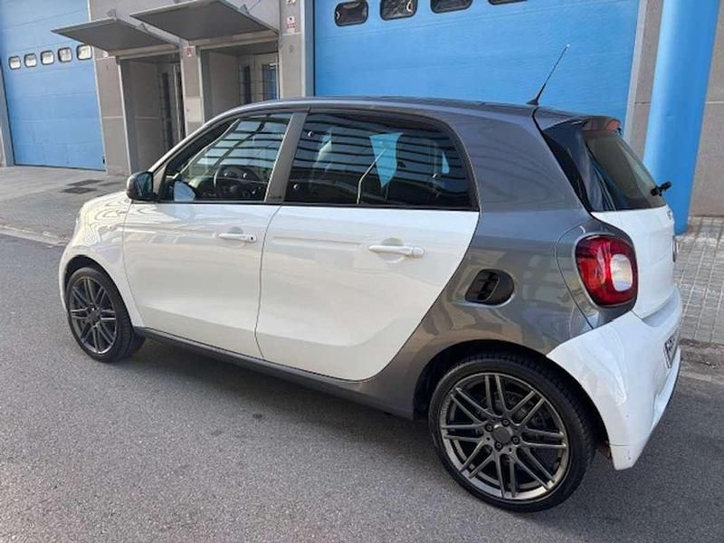 Usado Smart ForFour Brabus 109 CV (80 kW) 2019 Blanco Utilitario
