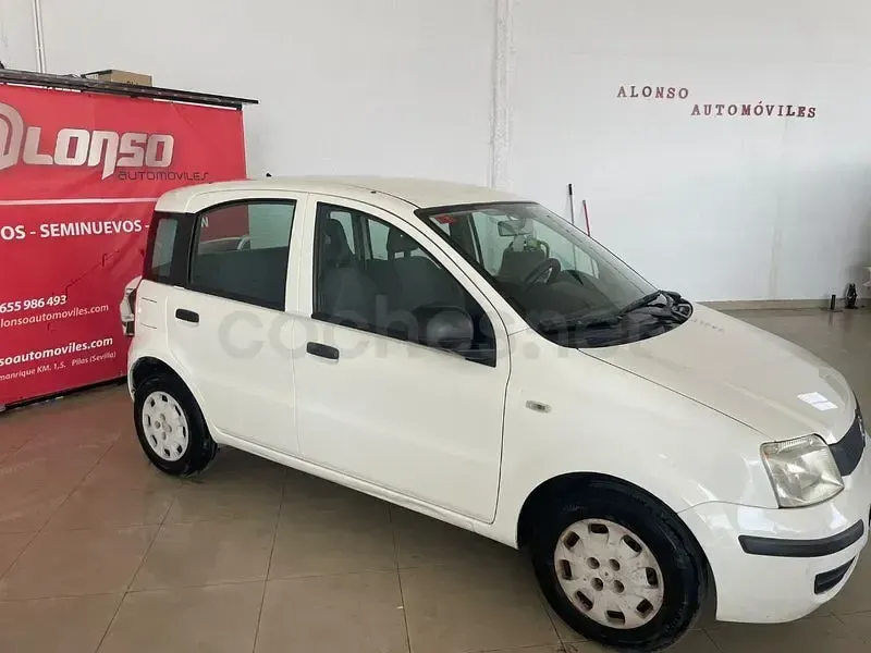 Usado Fiat Panda Lounge 69 CV (50 kW) 2012 Blanco Utilitario