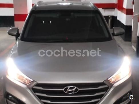 Usado Hyundai Tucson 131 CV (96 kW) 2018 Gris / plata SUV
