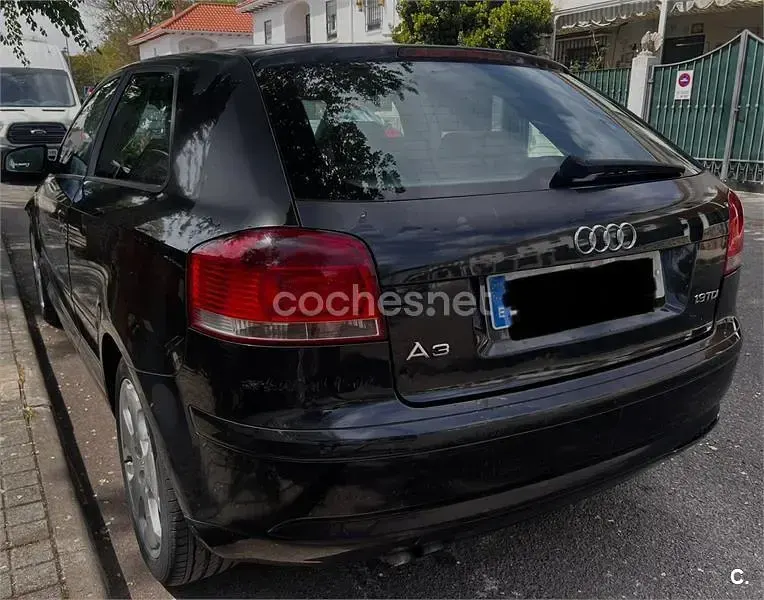 Käytetty Audi A3 Ambition 105 HP (77 kW) 2007 Musta Viistoperä
