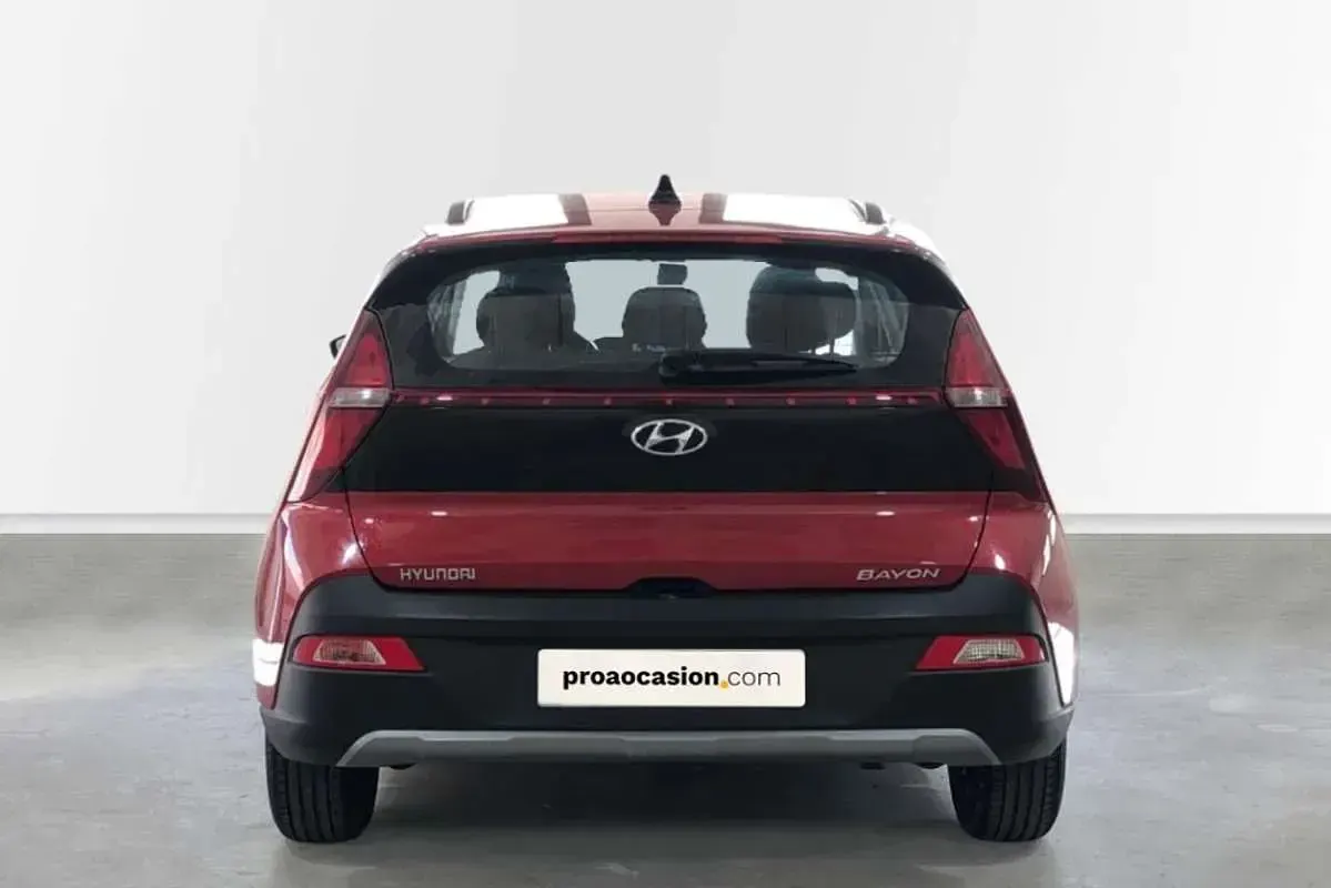 Usado Hyundai Bayon 84 CV (61 kW) 2024 Rojo SUV
