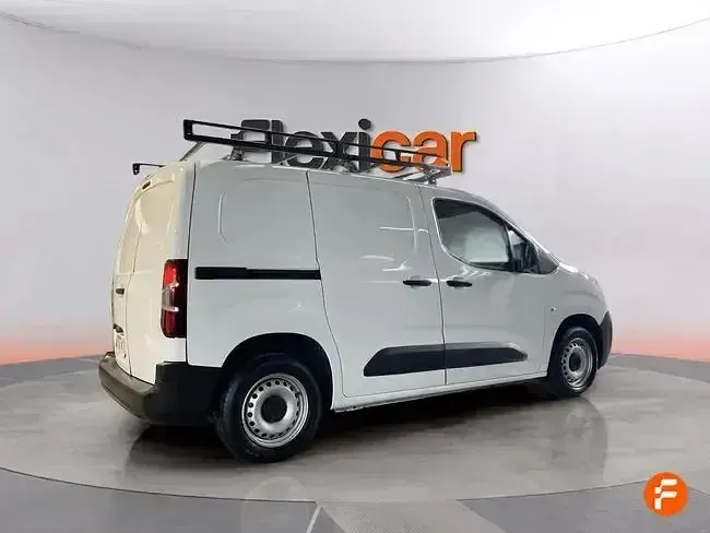 Usado Citroën Berlingo Feel 76 CV (55 kW) 2019 Blanco Monovolumen