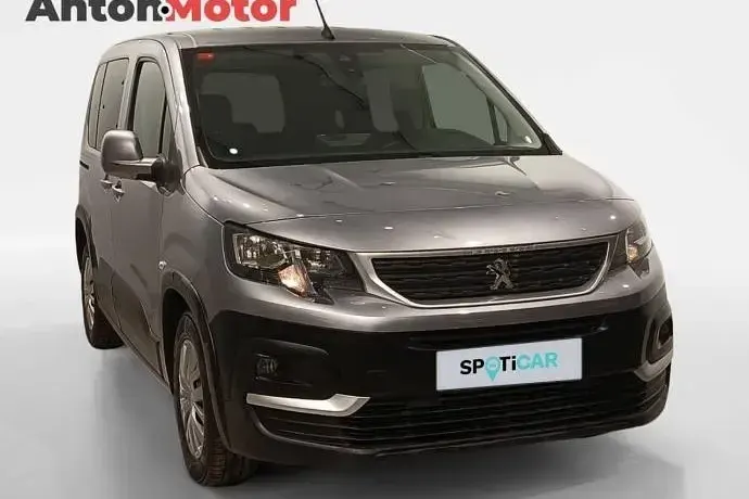 Usado Peugeot Rifter Active 100 CV (73 kW) 2020 Monovolumen