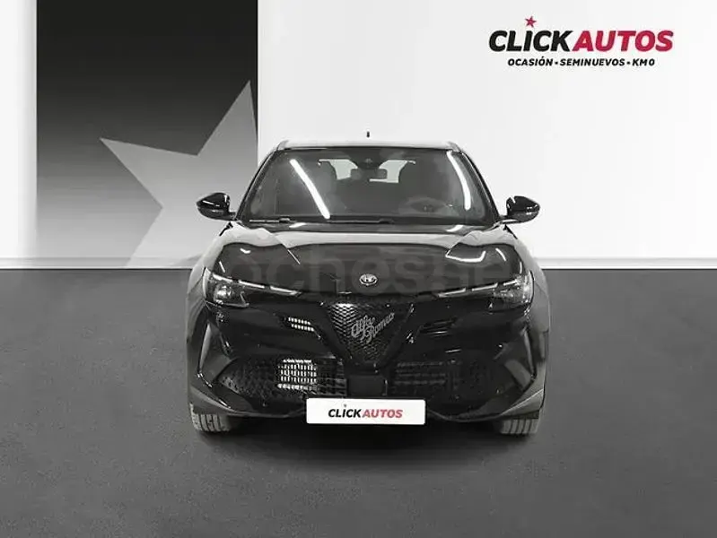 Usado Alfa Romeo Junior 136 CV (100 kW) 2025 Negro SUV