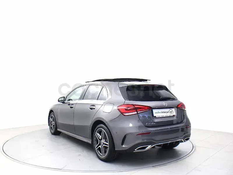 Usado Mercedes A250 218 CV (160 kW) 2021 Gris / plata Berlina