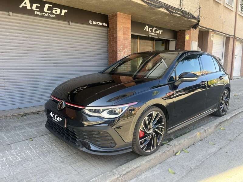 Negro Usado 2024 VW Golf VIII GTI Utilitario | 32.900 € (Super precio) - Imagen 1/4