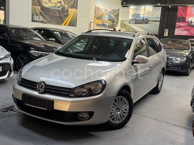 Usado VW Golf V Highline 122 CV (89 kW) 2009 Gris / plata Familiar