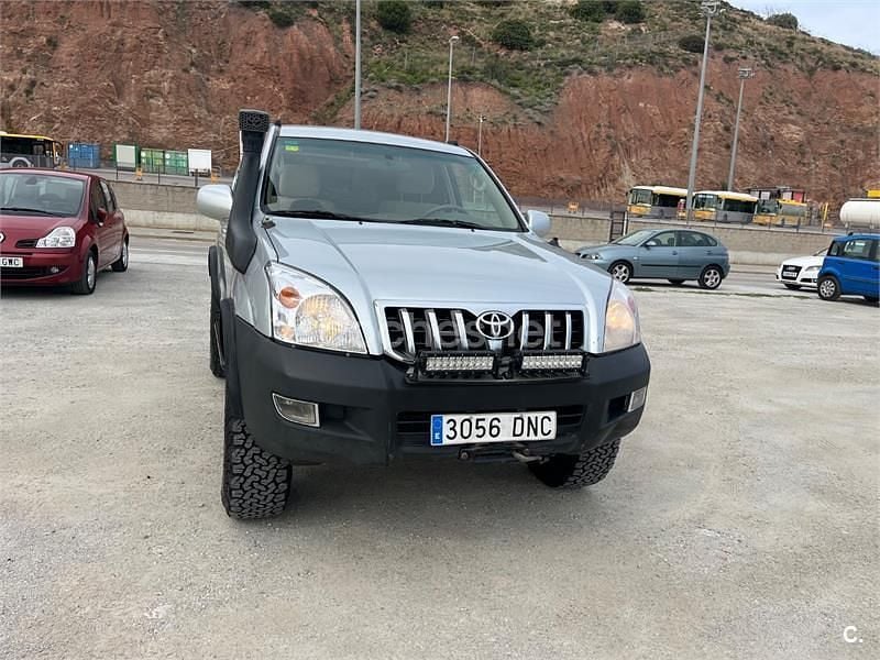 Usado Toyota Land Cruiser 163 CV (119 kW) 2005 Gris / plata SUV