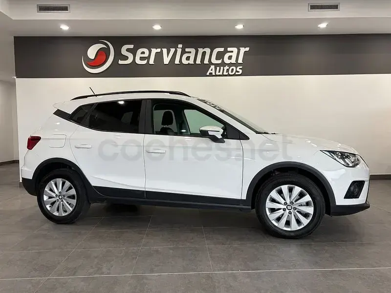 Usado Seat Arona Style 115 CV (84 kW) 2019 Blanco SUV