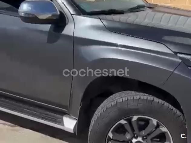 Usado Mitsubishi L200 150 CV (110 kW) 2021 Gris / plata Recogida