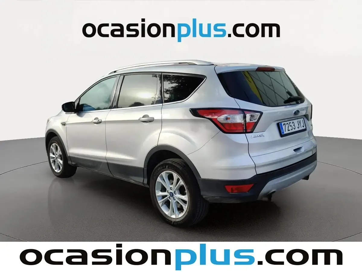 Usado Ford Kuga Titanium 150 CV (110 kW) 2017 Gris SUV