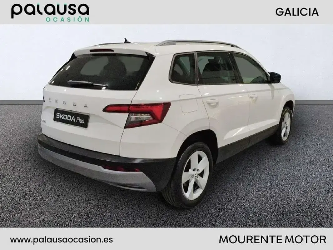 Usado Skoda Karoq Ambition 116 CV (85 kW) 2020 Blanco SUV