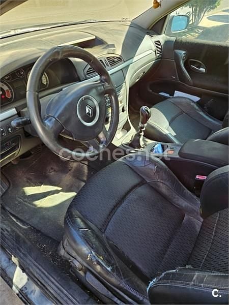 Usado Renault Laguna III Dynamique 150 CV (110 kW) 2007 Negro Berlina