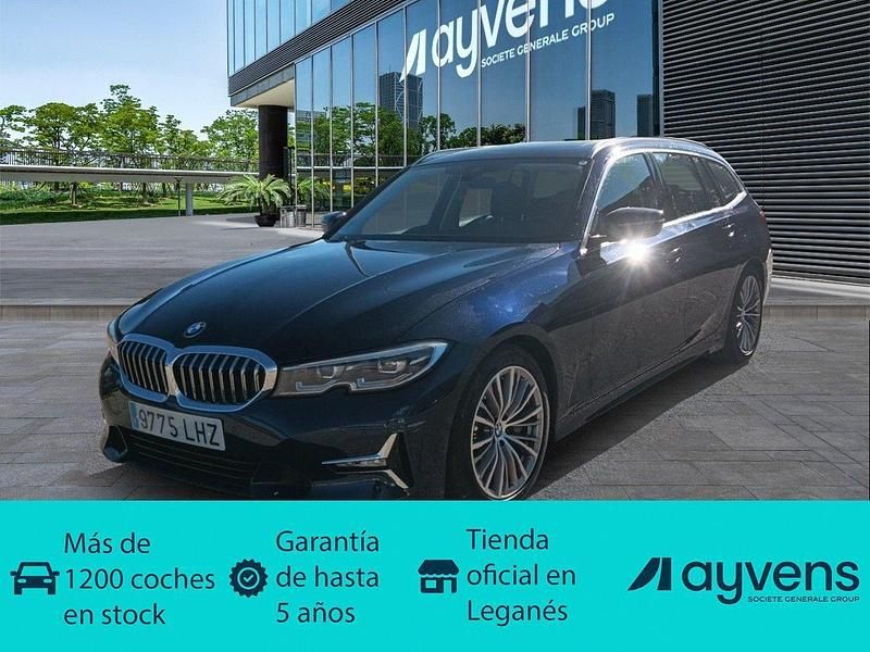 Azul Usado 2020 BMW 330 Luxury Line Familiar | 31.600 € - Imagen 1/4