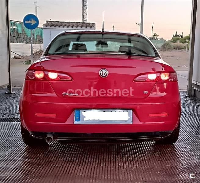 Usado Alfa Romeo 159 200 CV (147 kW) 2010 Rojo Familiar
