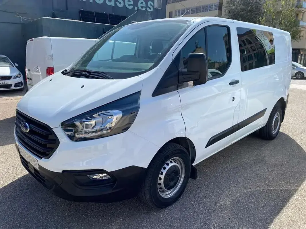 Usado Ford Transit Custom Ambiente 105 CV (77 kW) 2021 Blanco Familiar
