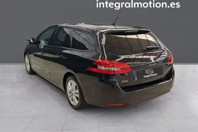 Usado Peugeot 308 SW Style 130 CV (95 kW) 2019 Familiar