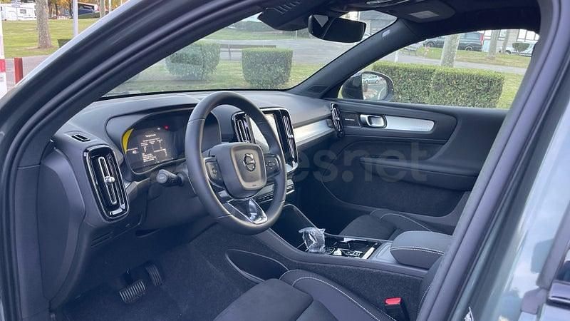 Nuevo Volvo XC40 Plus 197 CV (144 kW) 2025 Verde SUV