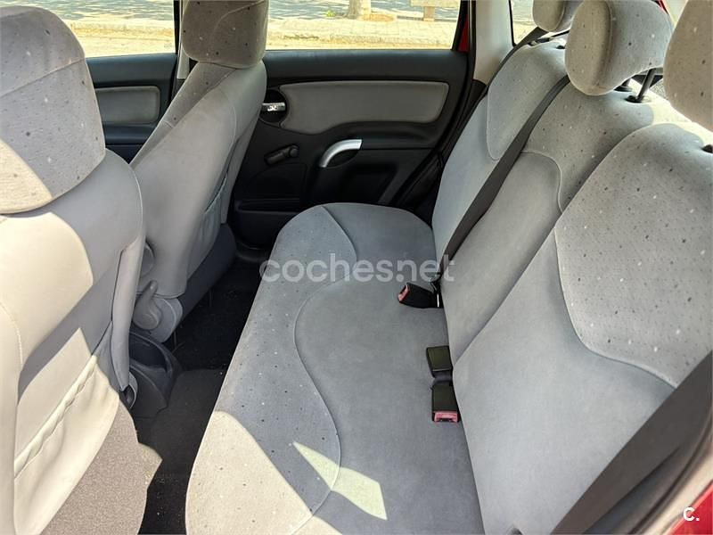 Occasion Citroën C3 75 ch (55 kW) 2004 Rouge Berline