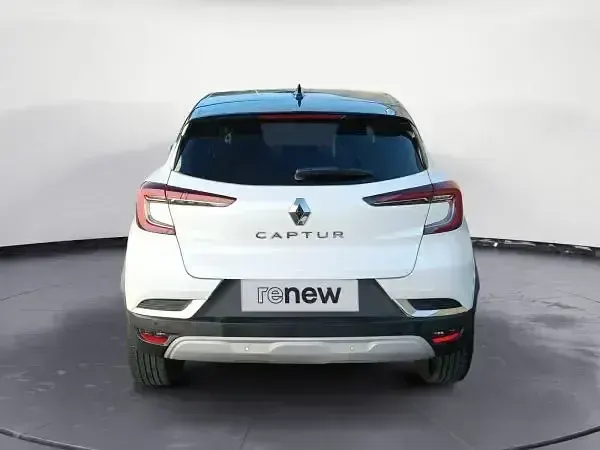 Usado Renault Captur Techno 140 CV (102 kW) 2022 Blanco SUV